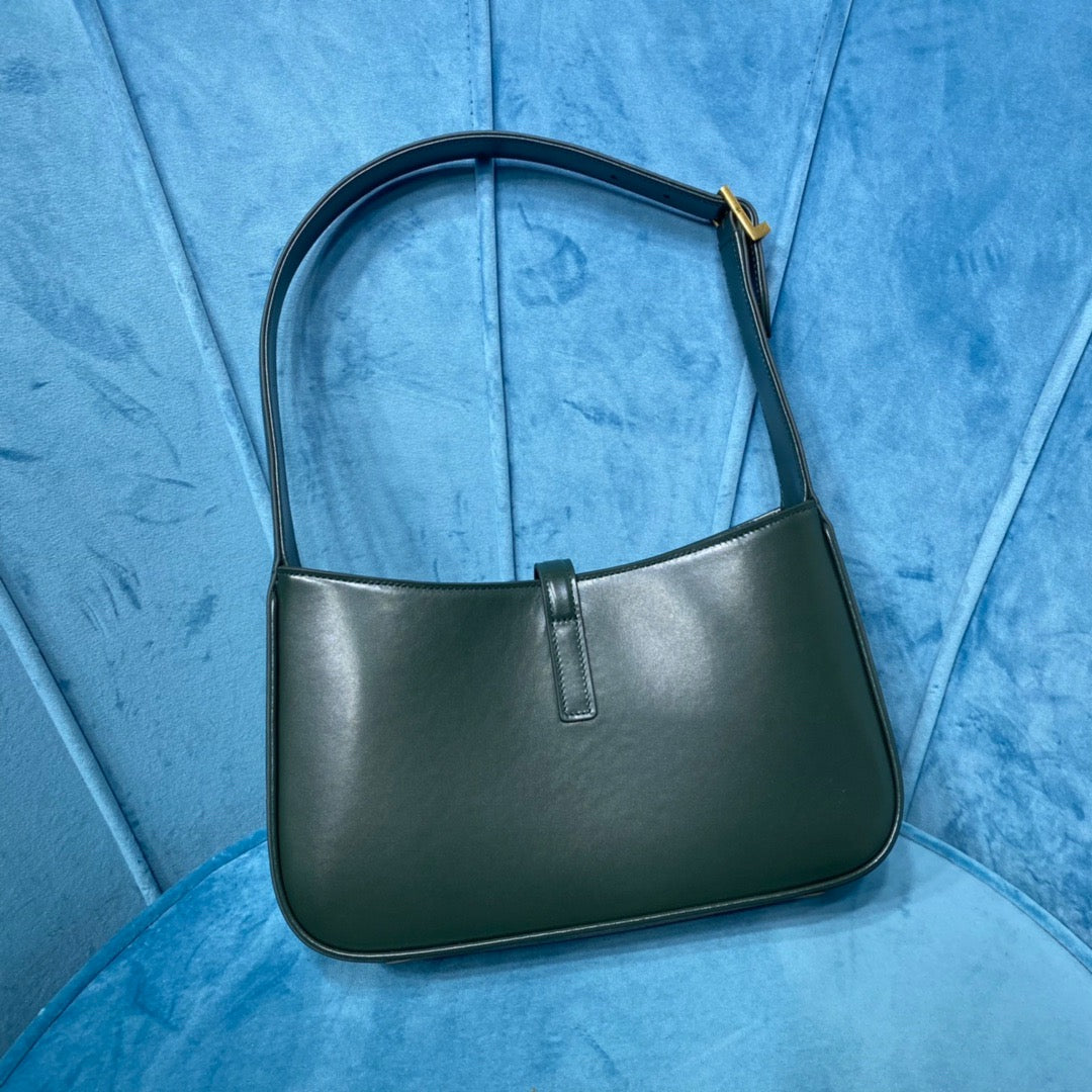 YSSL Le 5 Ã 7 Hobo Bag In Smooth Dark Green For Women 9in/23cm YSL 6572282R20W3045