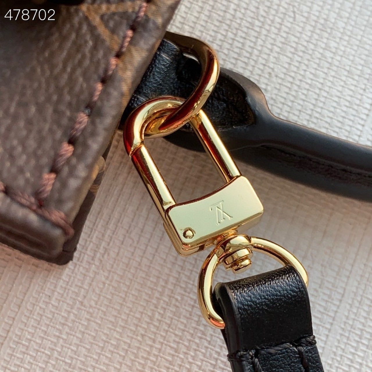 Louis Vuitton Petit Sac Plat Fall In Love Monogram Canvas For Women, WoBags, Shoulder And Crossbody Bags 6.7in/17cm Louis Vuitton M80839
