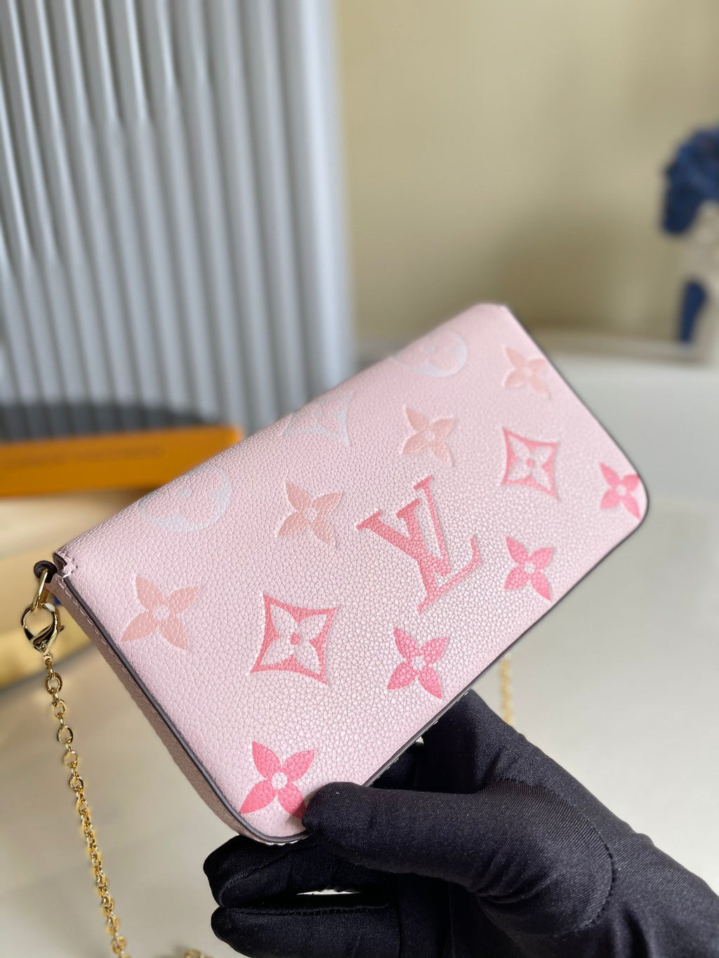 Louis Vuitton Felicie Pochette Monogram Empreinte Pink For Women, WoBags, Shoulder And Crossbody Bags 8.3in/21cm Louis Vuitton M80498