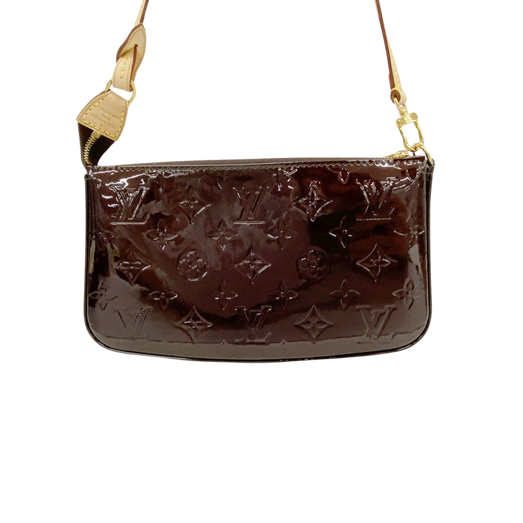 Louis Vuitton Pochette Accessoires   Leather Clutch Bag