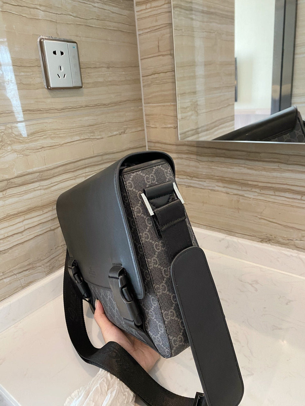LB - New 1:1 rep  Bags Gucci 214