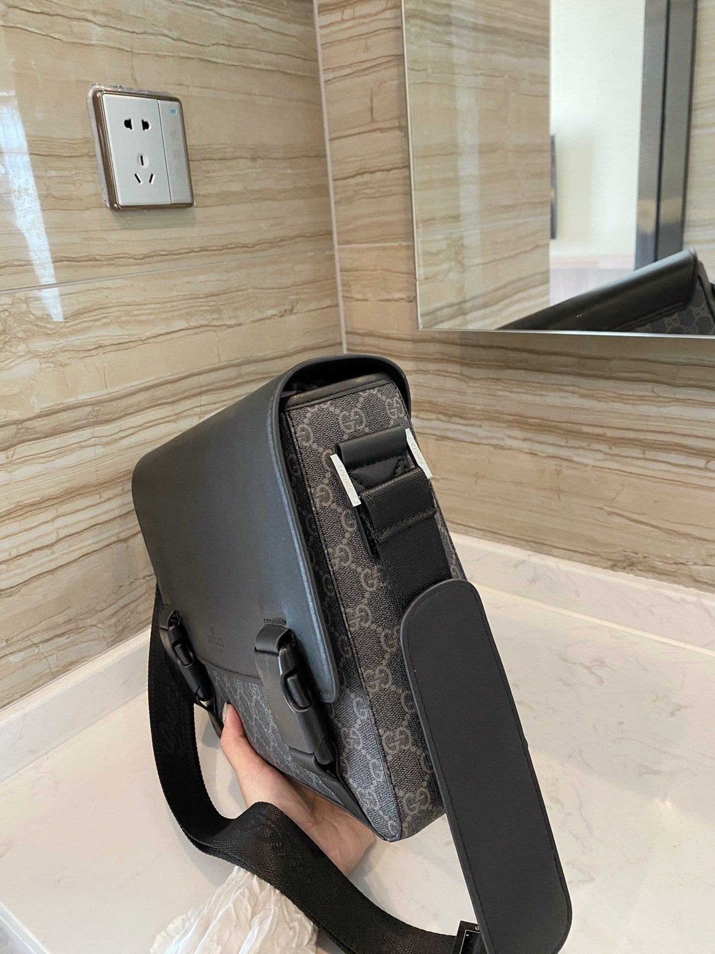 LB - New 1:1 rep  Bags Gucci 214