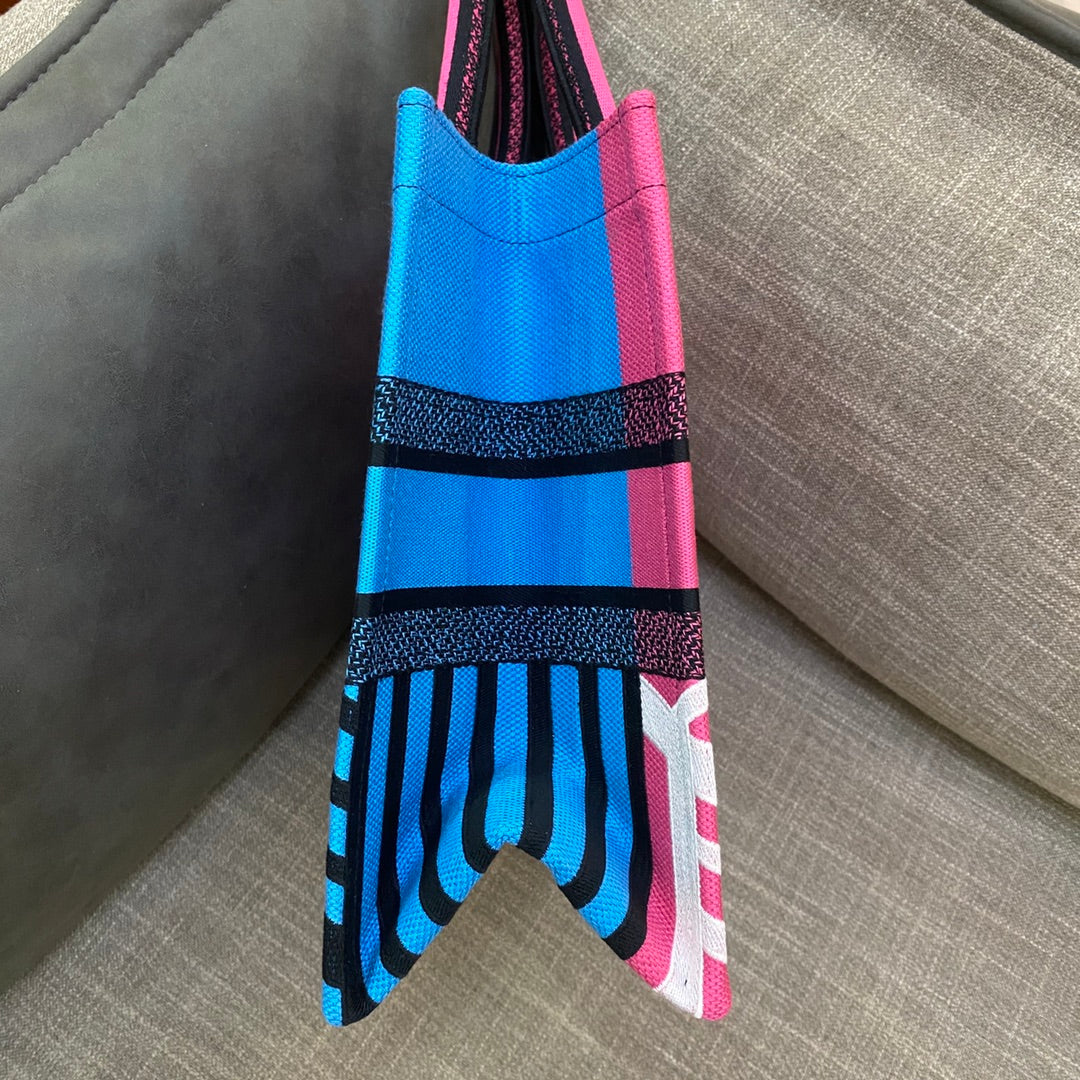 Dior MeDiorum Book Tote Bright Blue and Bright Pink D-Jungle Pop Embroidery, Blue/Pink, For Women Women’s Handbags Shoulder Bags, 36cm CD M1296ZRON_M885