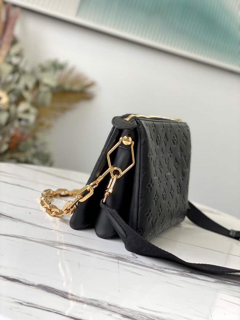 Louis Vuitton Coussin PM Monogram Embossed Puffy Black For Women, WomenÃƒÂ¢Ã¢â€šÂ¬Ã¢â€žÂ¢s Handbags, Shoulder And Crossbody Bags 10.2in/26cm Louis Vuitton M57790