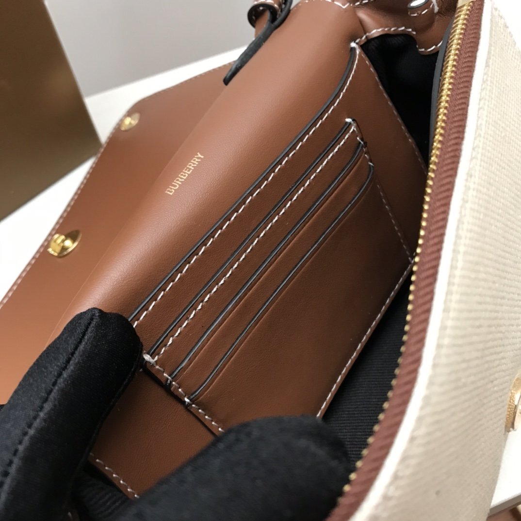 Burberry Horseferry Print Cotton Canvas Small Crossbody Bag For Women, Bags 7.1in/18cm 80518441