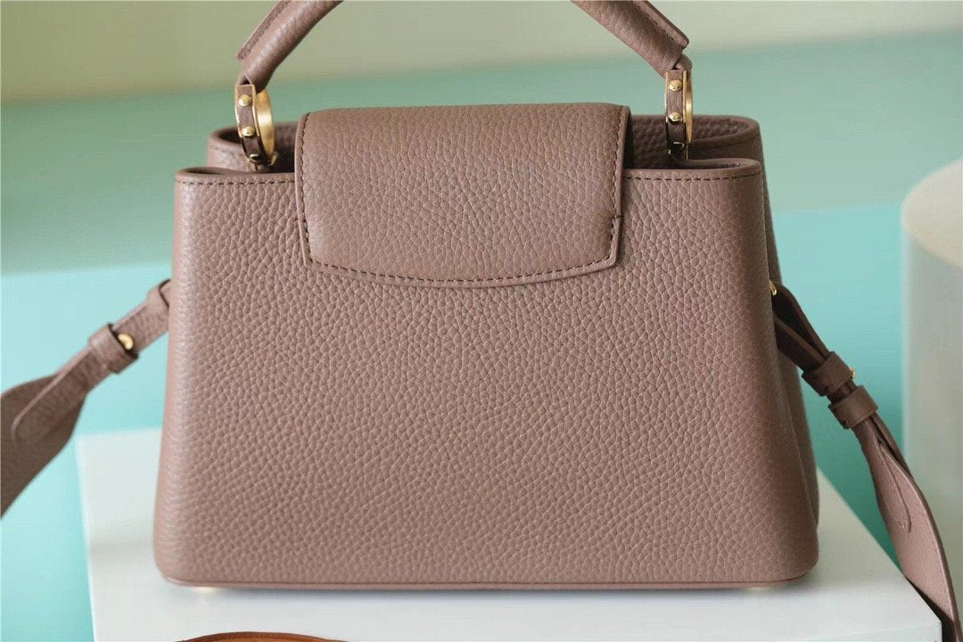 Louis Vuitton Capucines Taurillon Light Brown For Women,  Shoulder And Crossbody Bags 26cm/10.6in Louis Vuitton