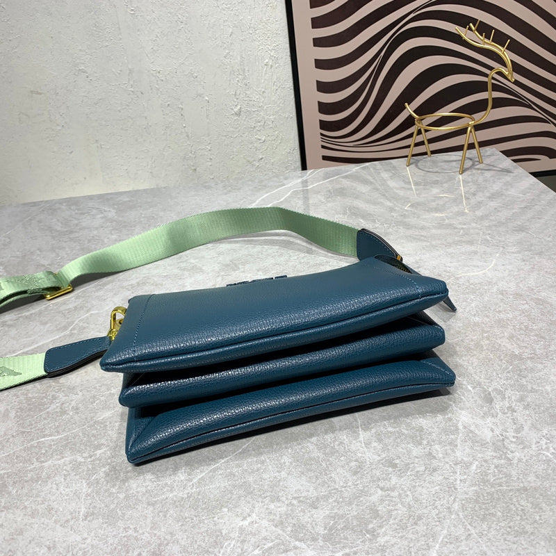 Barnes-Bags - Prada Bags - 945