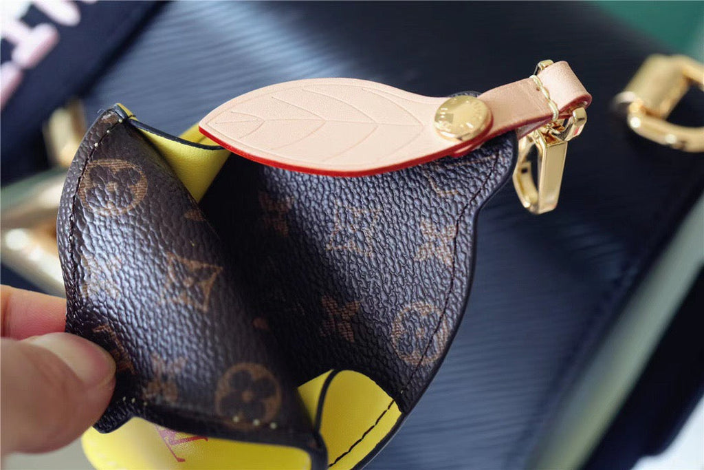 Louis Vuitton Twist MM Epi Black For Women,  Shoulder And Crossbody Bags 7.5in/19cm Louis Vuitton M20680