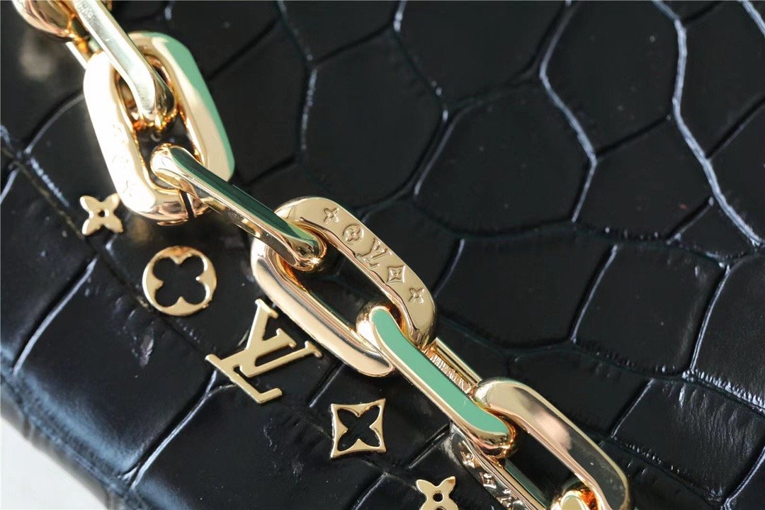 Louis Vuitton Coussin PM High Shiny Alligator Black For Women,  Shoulder And Crossbody Bags 10.2n/26cm Louis Vuitton 