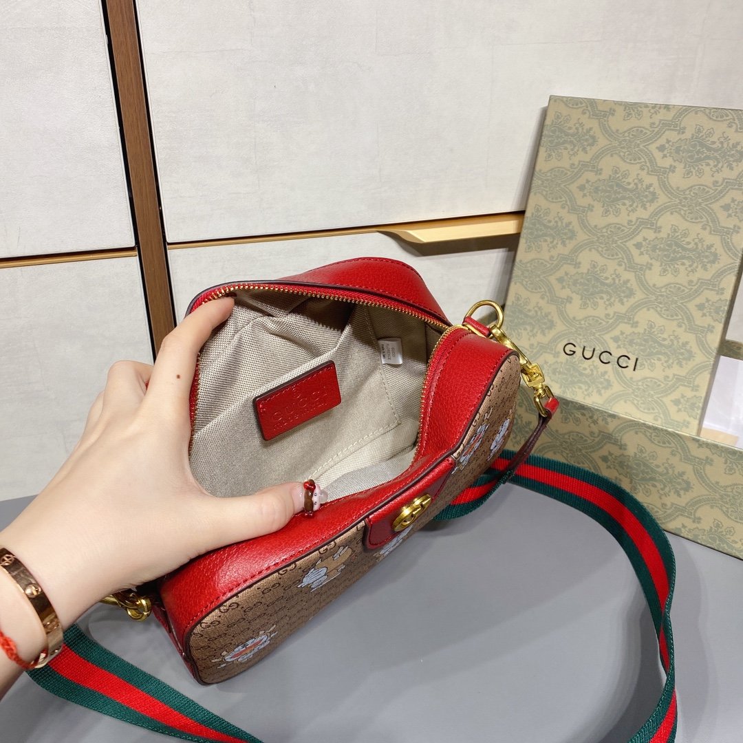 LB - New 1:1 rep  Bags Gucci 240