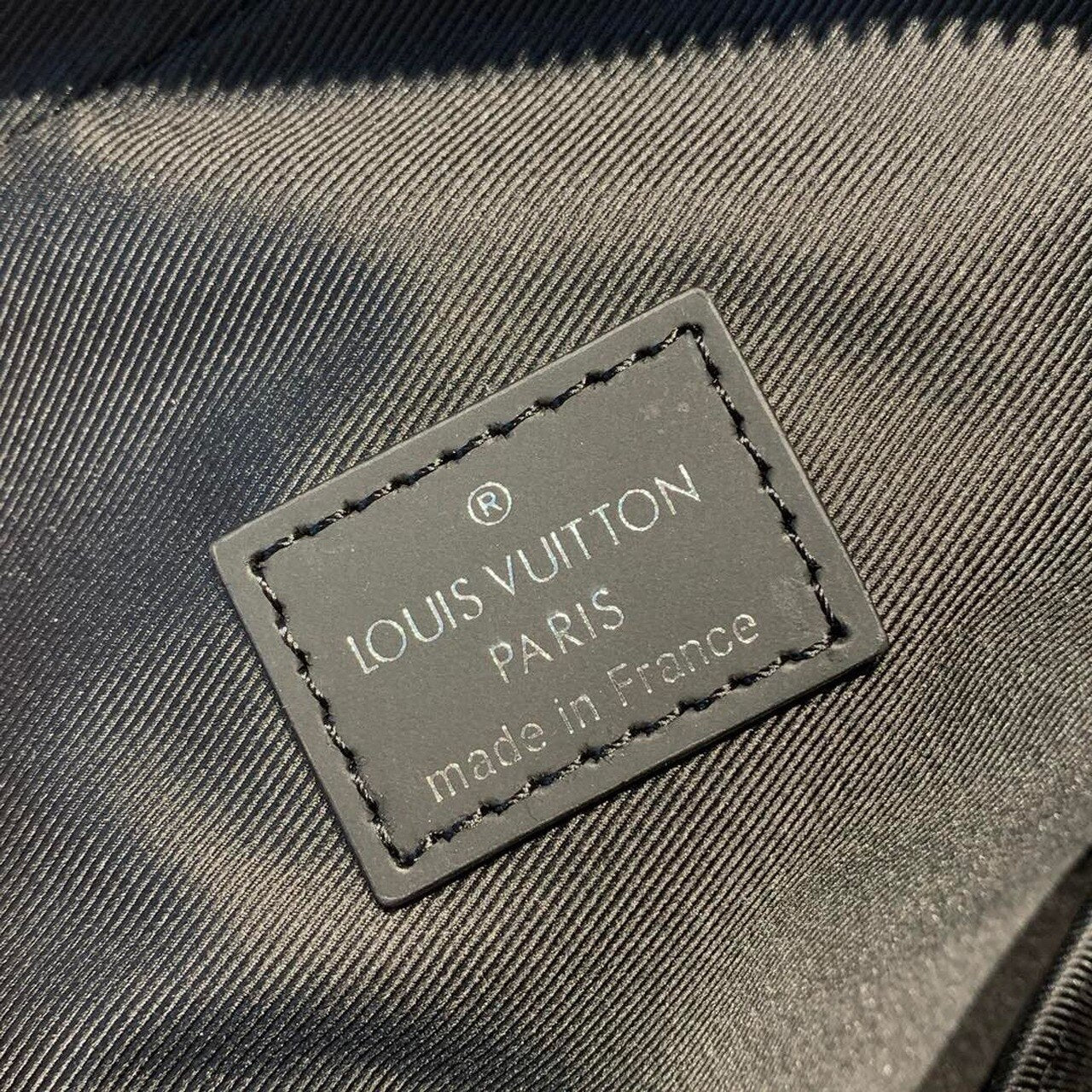Louis Vuitton Avenue Sling Bag Damier Graphite Canvas For Men, Bags, Shoulder And Crossbody Bags 12.2in/31cm Louis Vuitton N41719