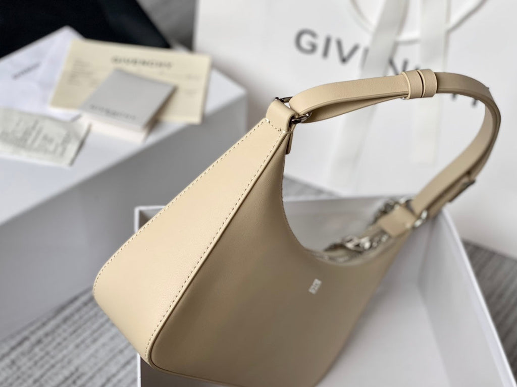 gv Small Moon Cut Out Bag Cream For Women, Handbags, Shoulder Bags 9.8in/25cm GVC