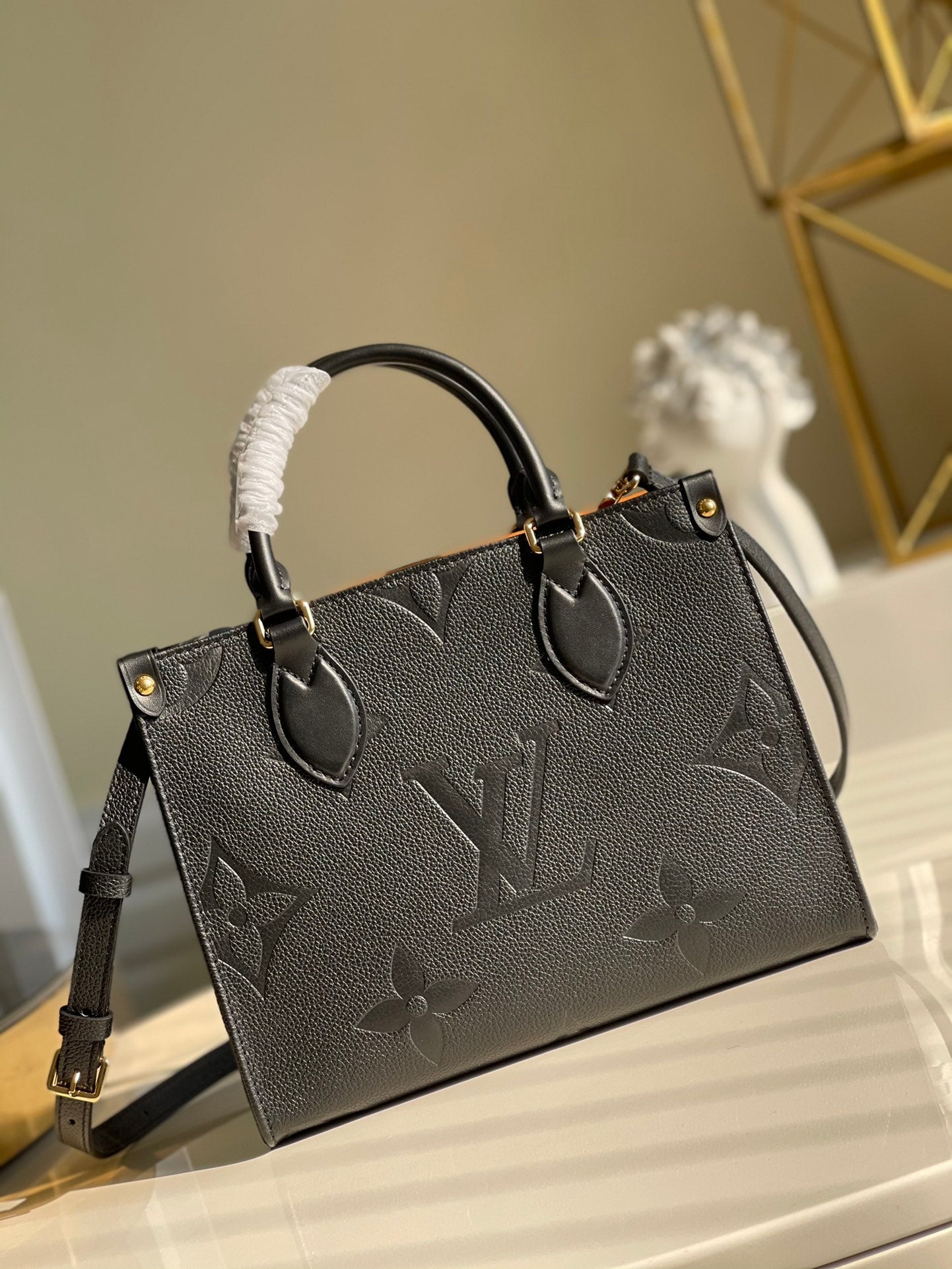 Louis Vuitton OnTheGo PM Tote Bag Monogram Empreinte Black For Women, WomenÃƒÂ¢Ã¢â€šÂ¬Ã¢â€žÂ¢s Handbags, Shoulder And Crossbody Bags 9.8in/25cm Louis Vuitton M45653