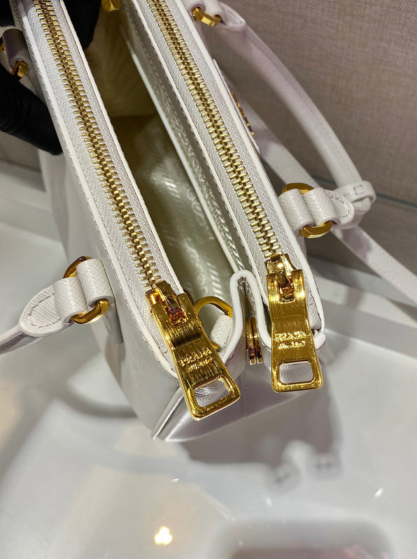 Prada Bags - Luxera Bags - 1375