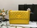 Chanelouis Vuittoninyl Classic Yellow Shoulder bag For Women 29cm/11.5in