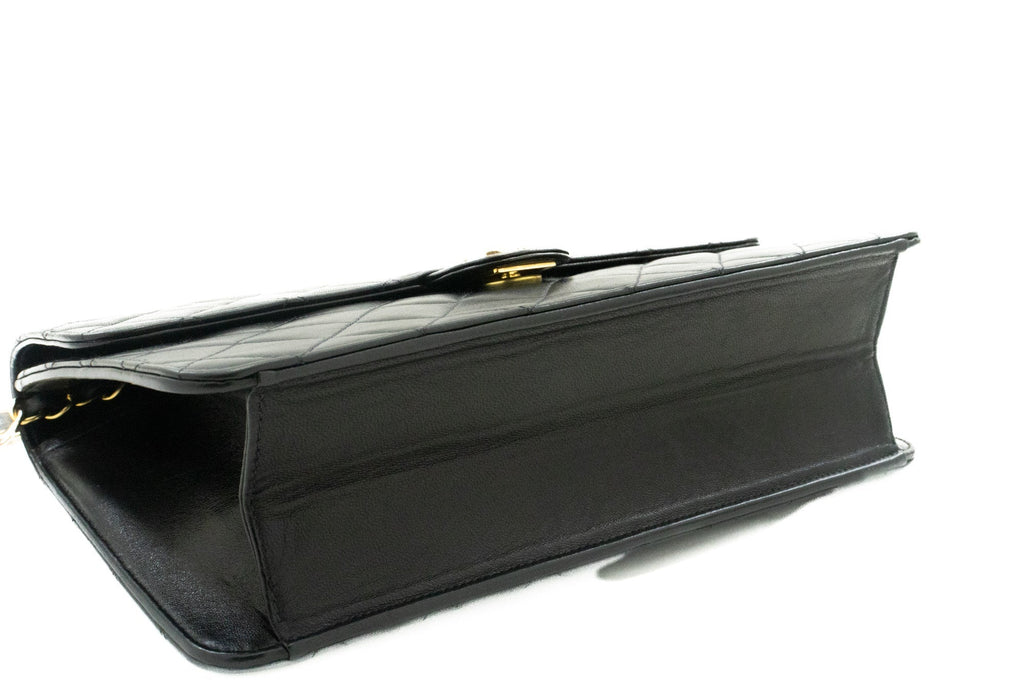 CHANEL Chain Shoulder Bag Clutch Black Quilted Flap Lambskin Purse k11