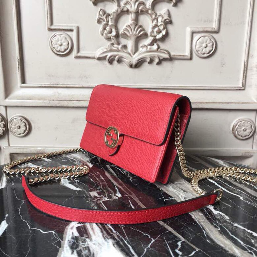 Gucci Interlocking Gucci Crossbody Handbag Grained Calfskin Spring/Summer Collection Red For Women 7.5in/19cm Gucci 510304
