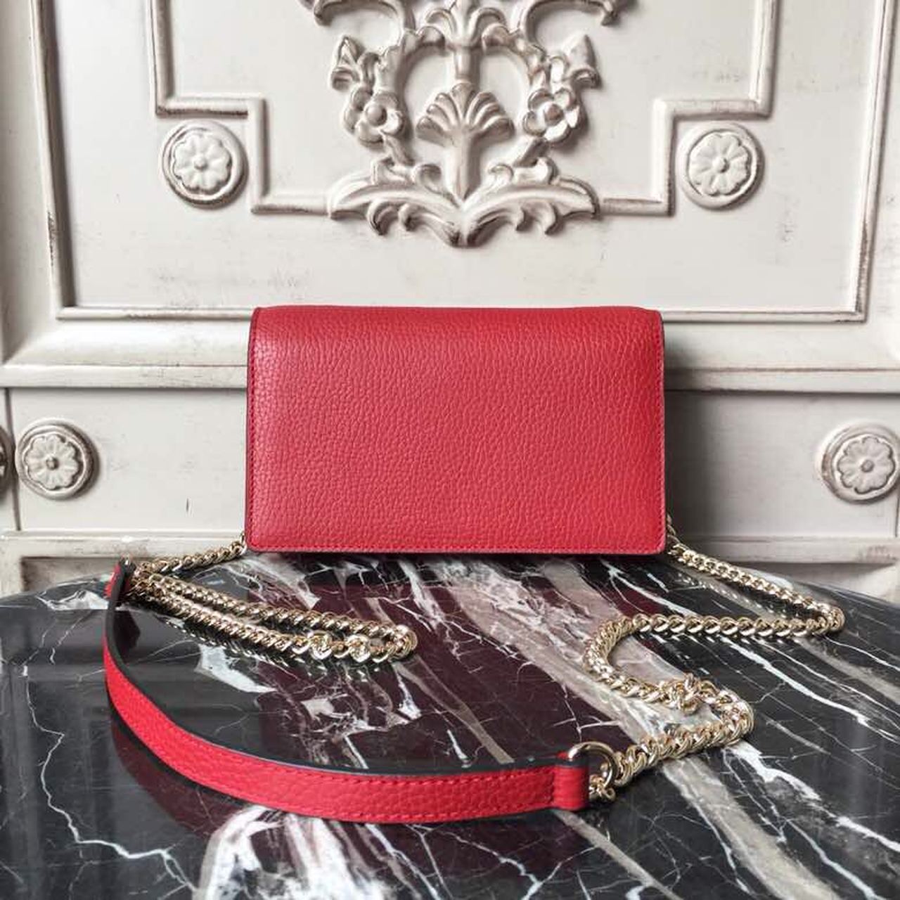 Interlocking Crossbody Handbag Grained Calfskin Spring/Summer Collection Red For Women 7.5in/19cm 510304