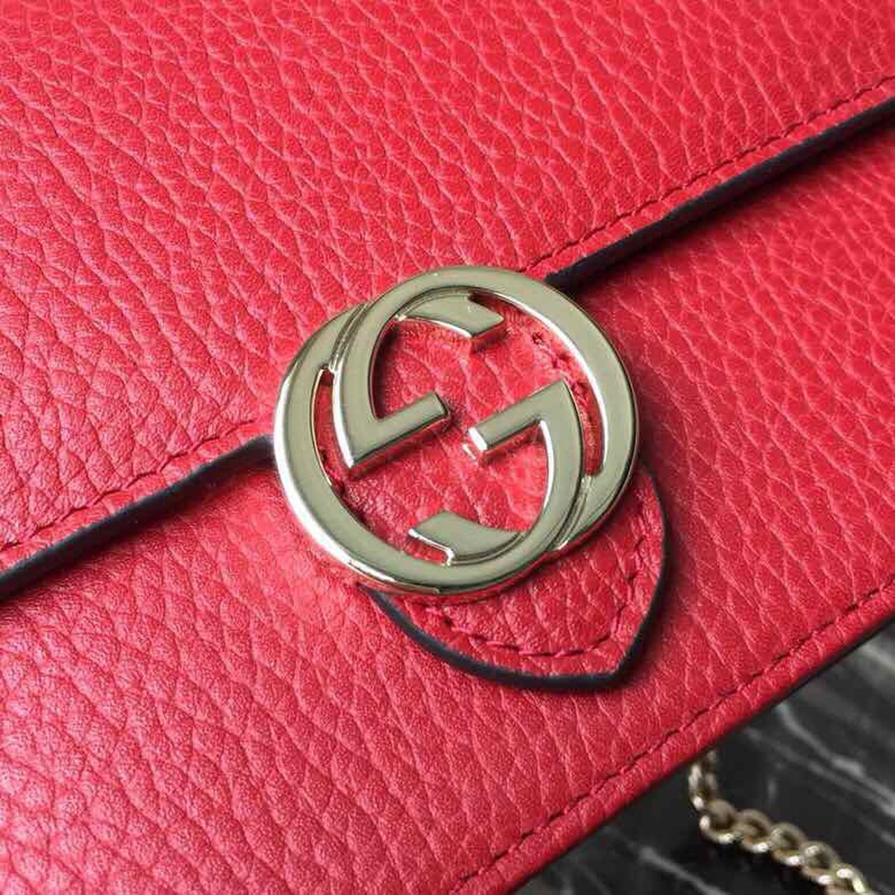 Gucci Interlocking Gucci Crossbody Handbag Grained Calfskin Spring/Summer Collection Red For Women 7.5in/19cm Gucci 510304