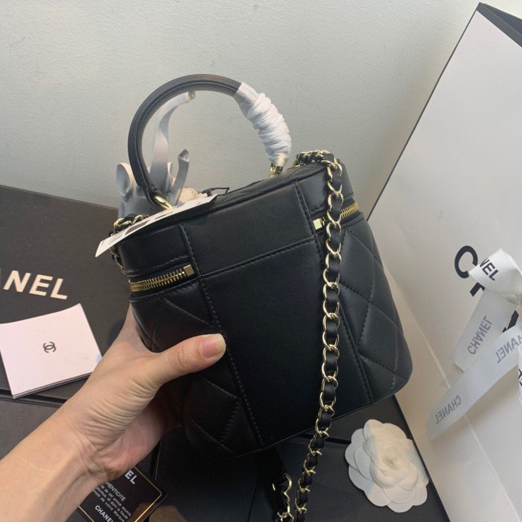 Chanelouis Vuittonanity Case Gold Hardware Black For Women, Women’s Handbags, Shoulder Bags 7.9in/20cm AS2061 