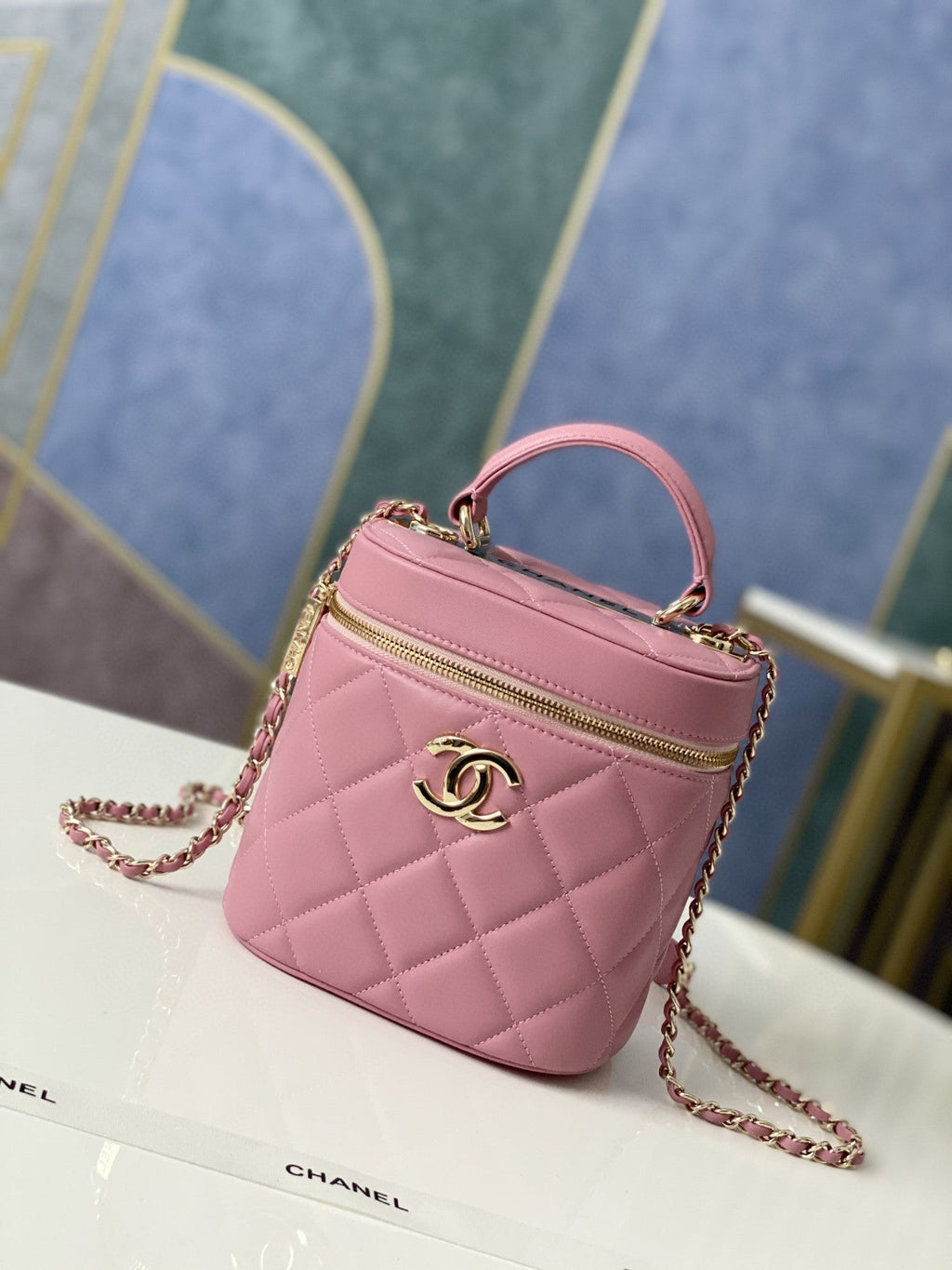 Chanelouis Vuittonanity Case Gold Hardware PiNike For Women Handbags, Shoulder Bags 9.4in/24cm