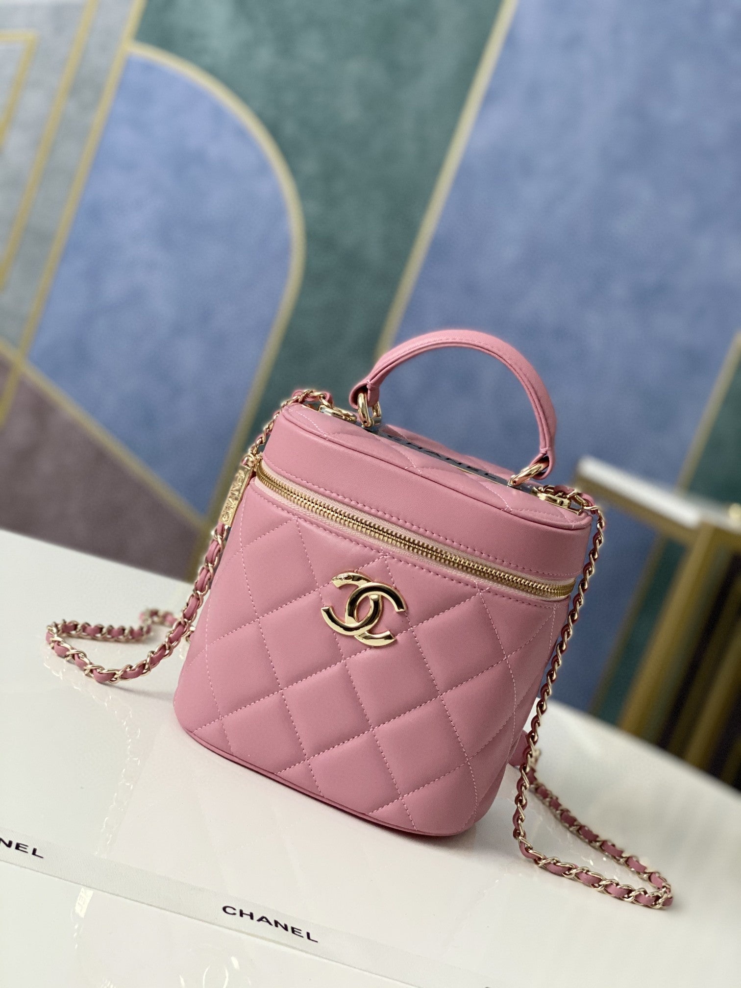 Chanelouis Vuittonanity Case Gold Hardware PiNike For Women Handbags, Shoulder Bags 9.4in/24cm