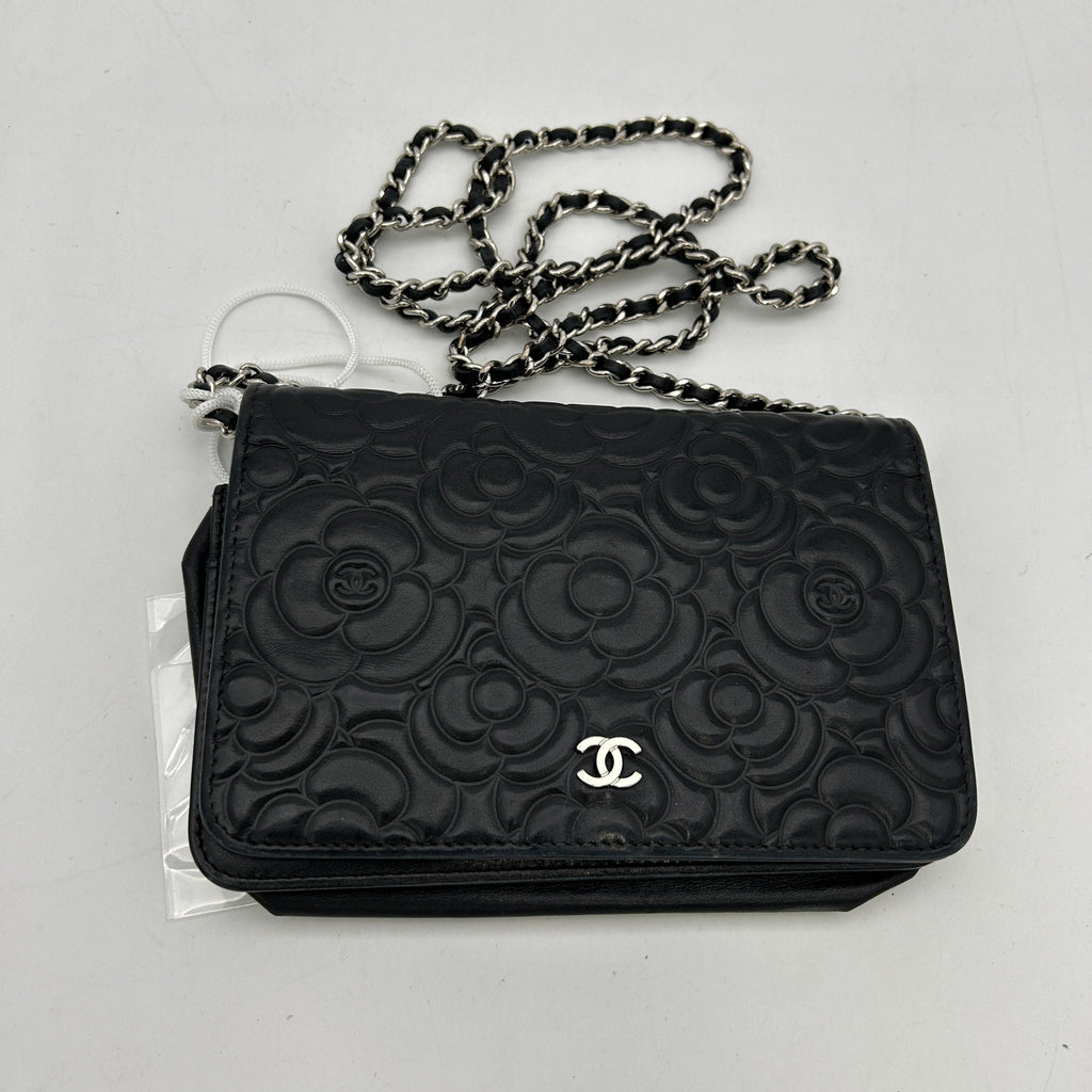 Chanel Camellia Wallet On Chain - Black Clutches, Handbags LA32119