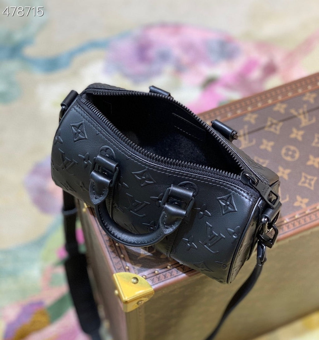 Louis Vuitton Keepall XS Monogram Seal Black For Women,  Shoulder And Crossbody Bags 8.3in/21cm Louis Vuitton M57960