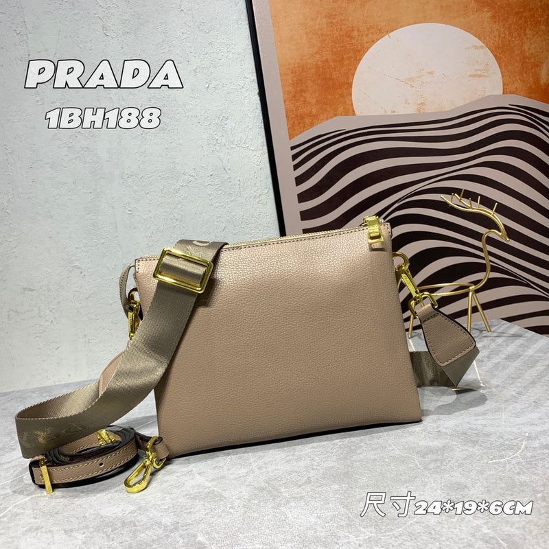 Barnes-Bags - Prada Bags - 898