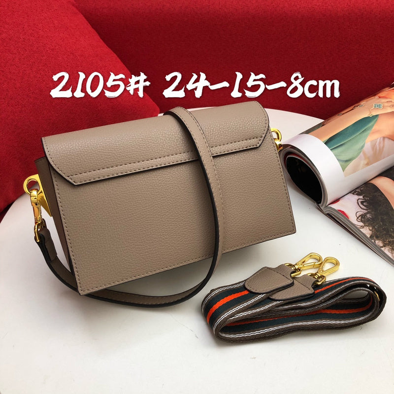 Barnes-Bags - Prada Bags - 924