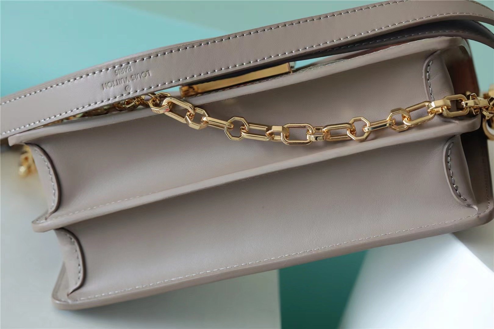 Louis Vuitton Dauphine East West Monogram Khaki For Women,  Shoulder and Crossbody Bags 9.6in/24.5cm Louis Vuitton 