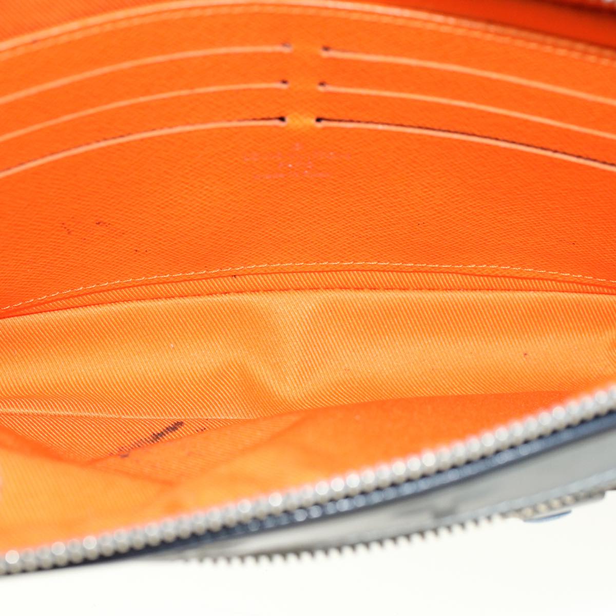 Louis Vuitton Alpha  Synthetic Clutch Bag