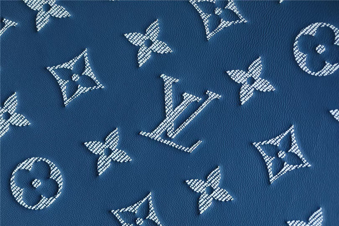 Louis Vuitton Coussin PM Puffy Navy Blue For Women,  Shoulder And Crossbody Bags 10.2n/26cm Louis Vuitton M59392