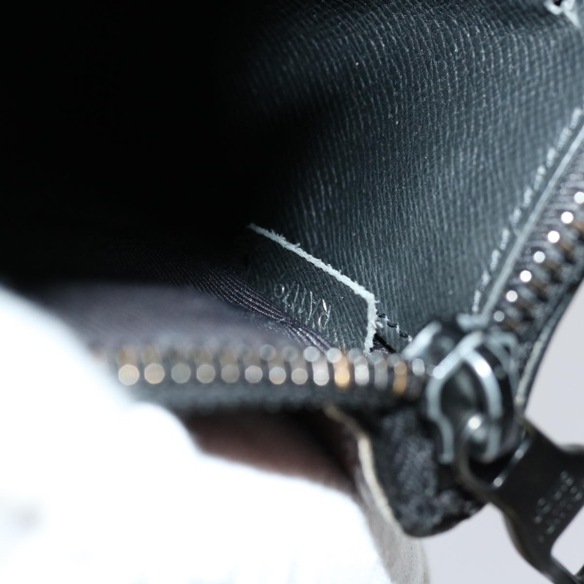 Louis Vuitton Pochette Zippée  Canvas Clutch Bag