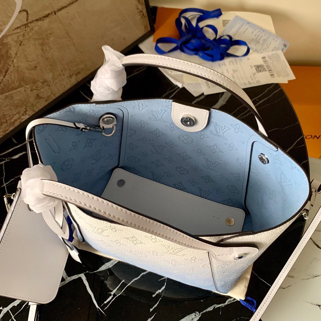 Louis Vuitton Hina PM GraGLAMIent Blue For Women, WomenÃƒÂ¢Ã¢â€šÂ¬Ã¢â€žÂ¢s Handbags, Shoulder And Crossbody Bags 9in/23cm Louis Vuitton