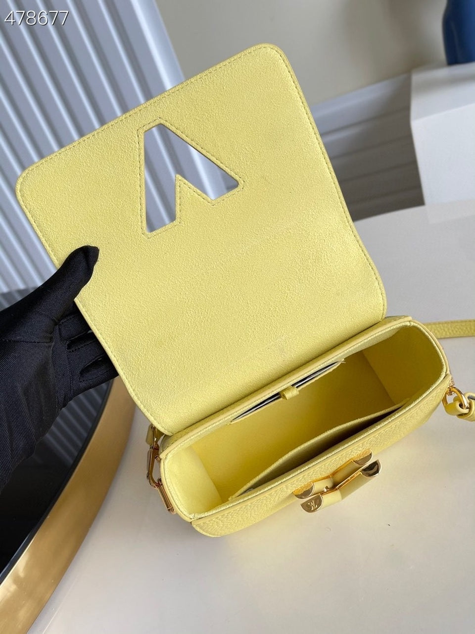 Louis Vuitton Twist PM Ginger Yellow For Women, WomenÃƒÂ¢Ã¢â€šÂ¬Ã¢â€žÂ¢s Handbags, Shoulder And Crossbody Bags 7.1in/18cm Louis Vuitton M58571