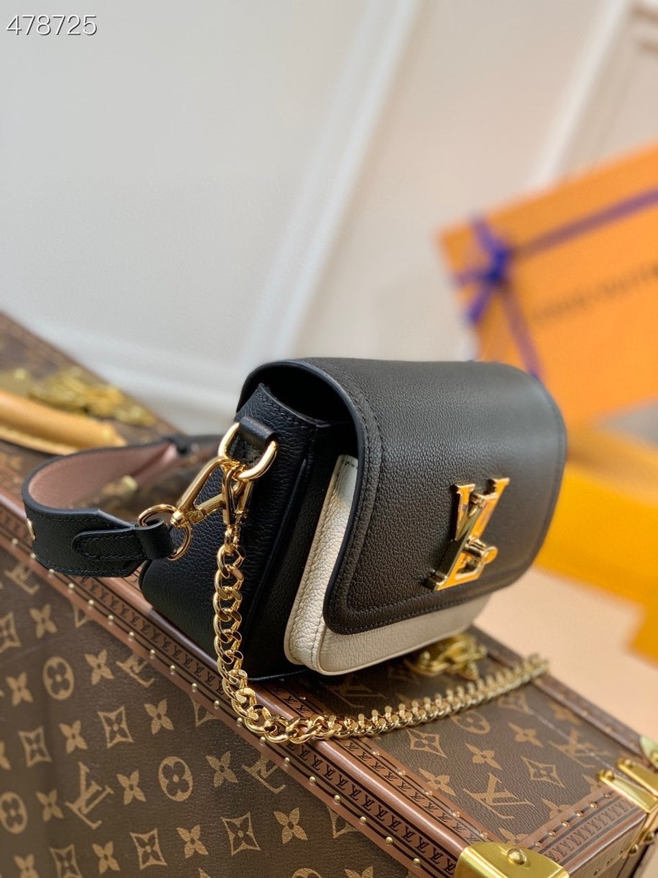 Louis Vuitton Lockme Tender Bag Black For Women, WomenÃƒÂ¢Ã¢â€šÂ¬Ã¢â€žÂ¢s Handbags, Shoulder And Crossbody Bags 7.5in/19cm Louis Vuitton M58557