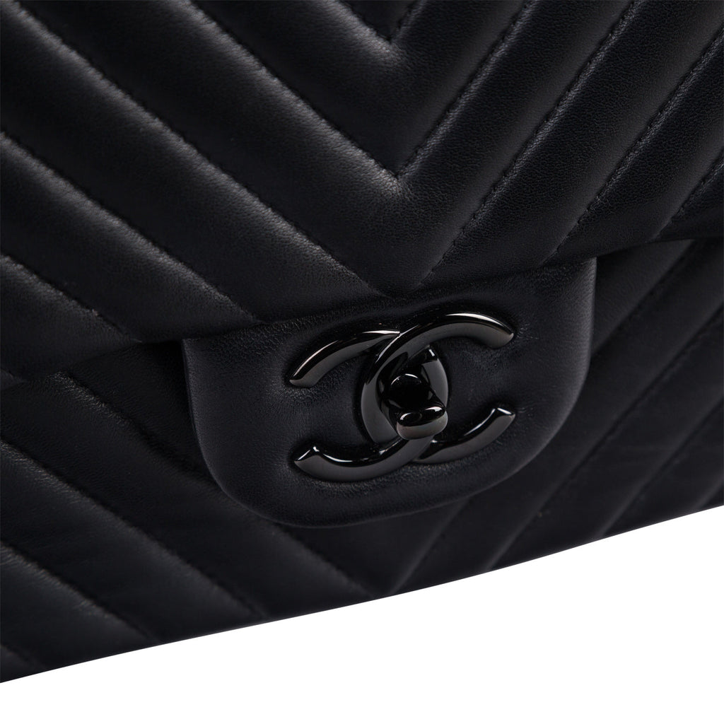 Classic Flap Maxi - So Black
