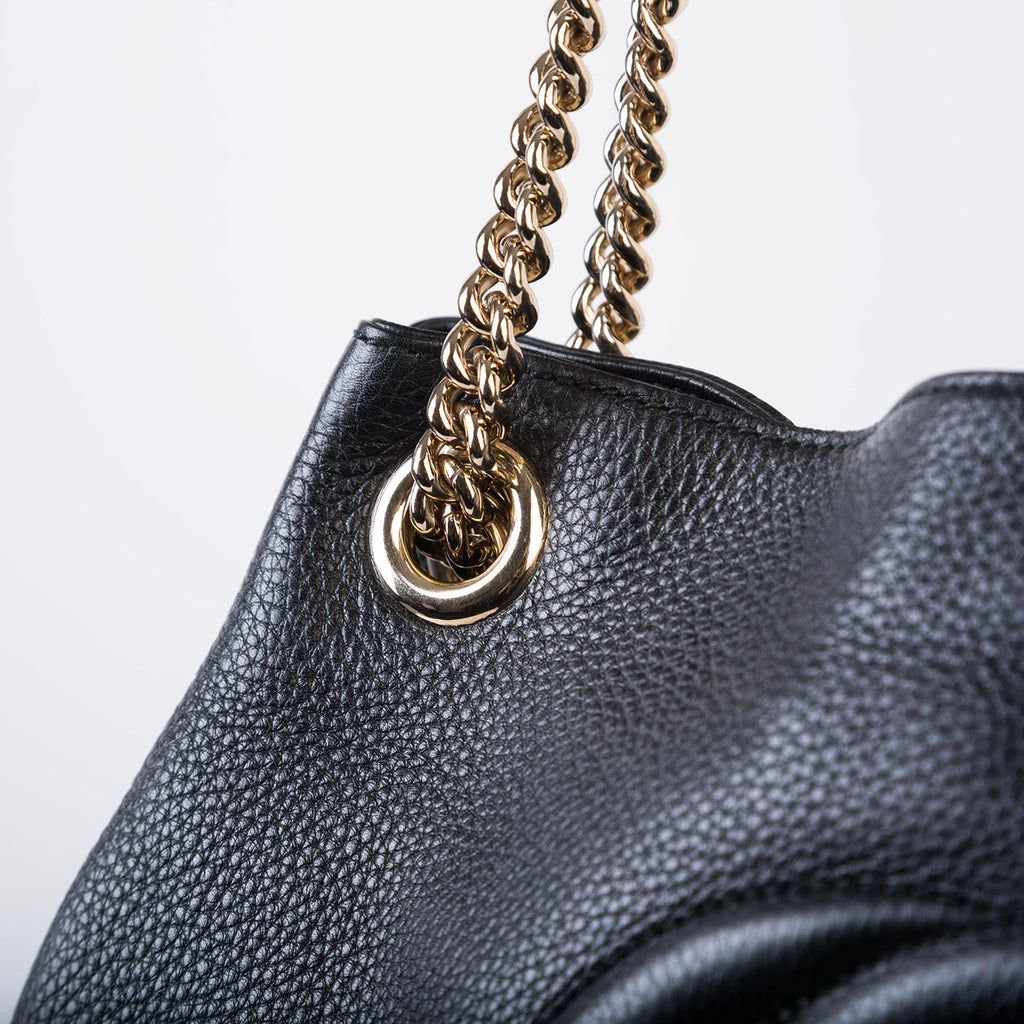 Soho MeDiorum Textured Shoulder Bag