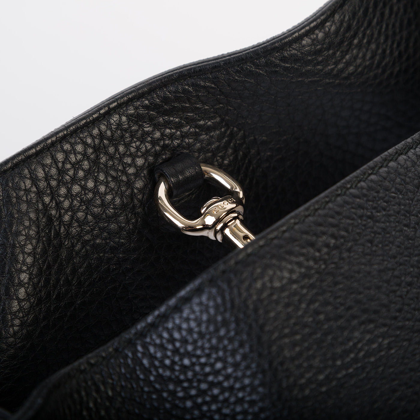 Soho MeDiorum Textured Shoulder Bag
