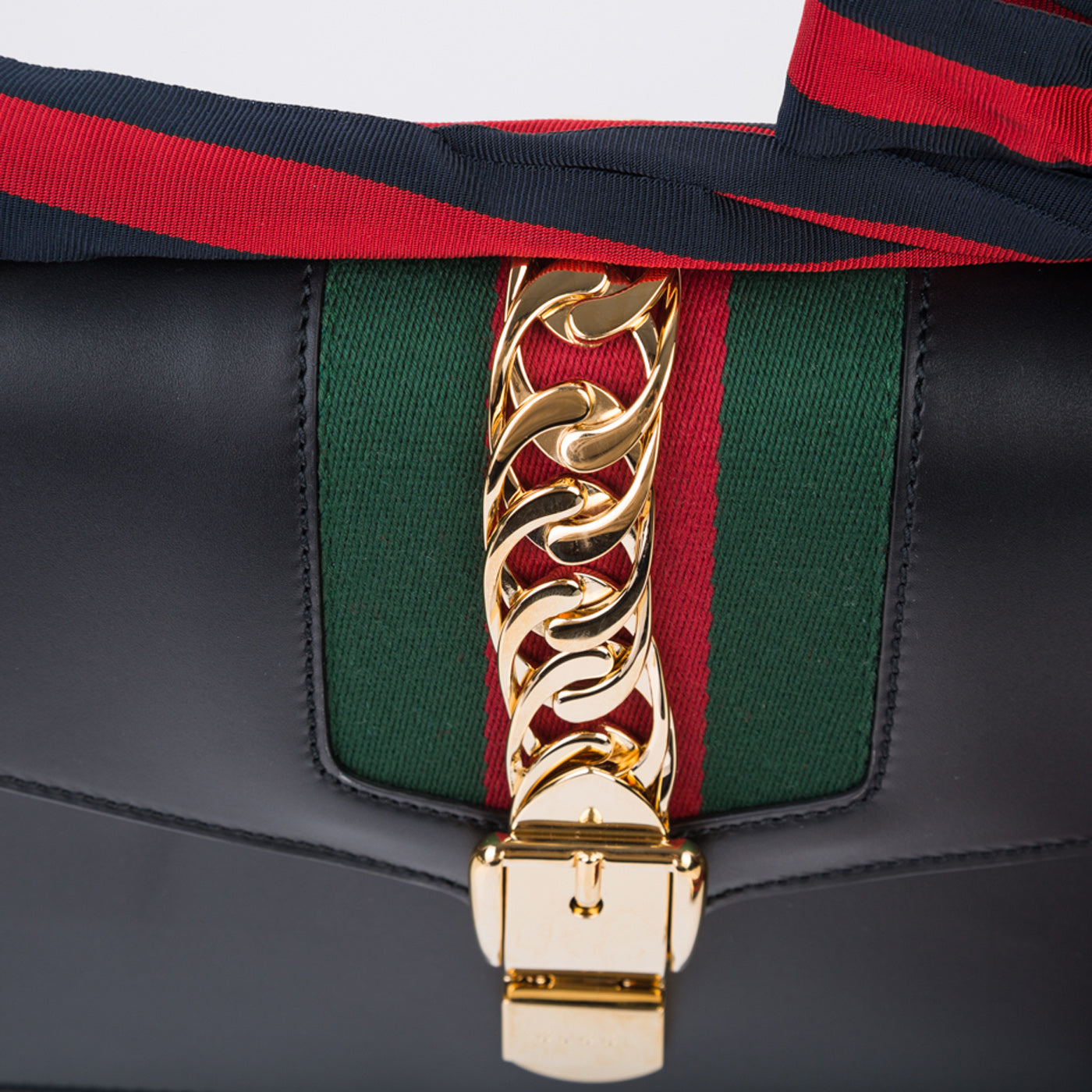 SyLouis Vuittonie Small Shoulder Bag