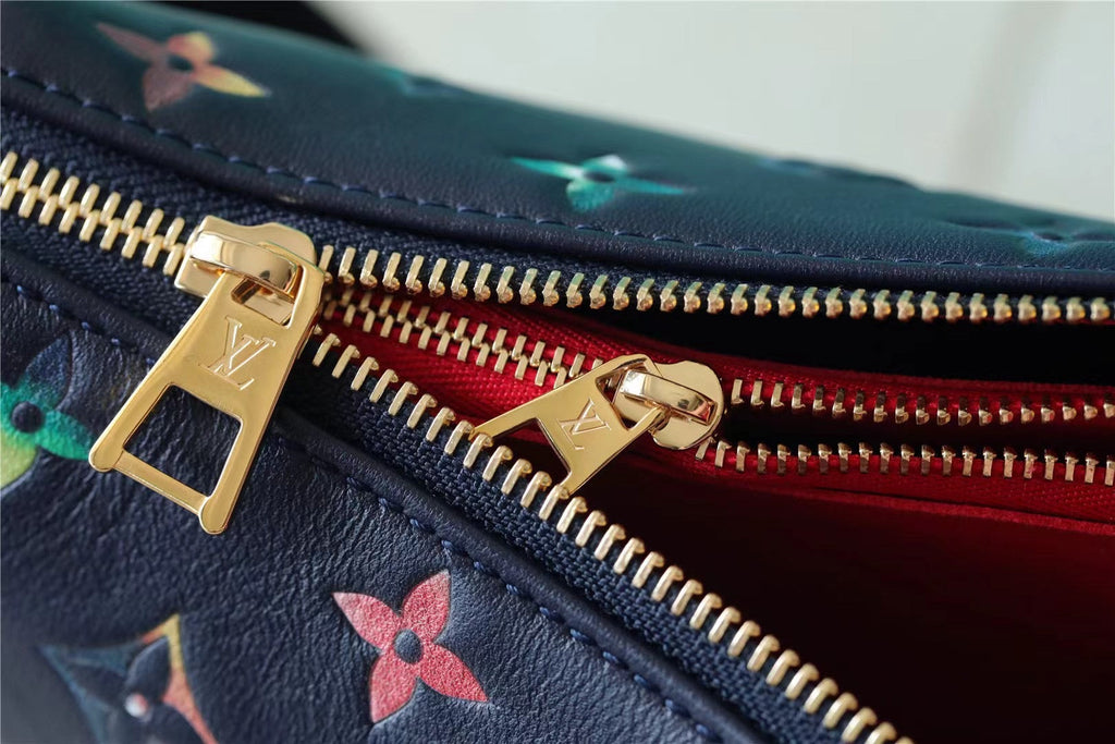 Louis Vuitton Coussin PM Puffy Navy Blue For Women,  Shoulder And Crossbody Bags 10.2n/26cm Louis Vuitton