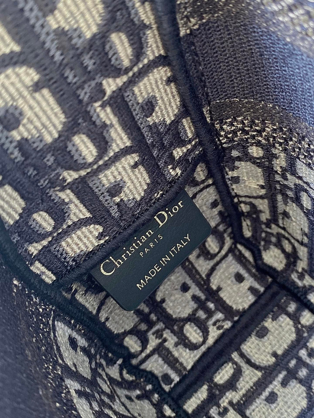 Dior Small DYORCAMP Bag Blue Oblique Embroidery, Blue Handbags, Shoulder Bags, Crossbody Bags, 23cm CD M1241ORIW_M928