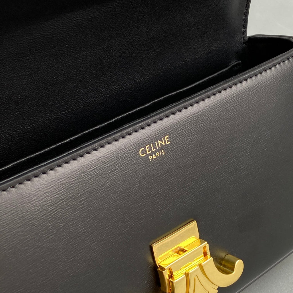 Triomphe Shoulder Bag Black For Women 8in/20cm 194143BF4.38NO