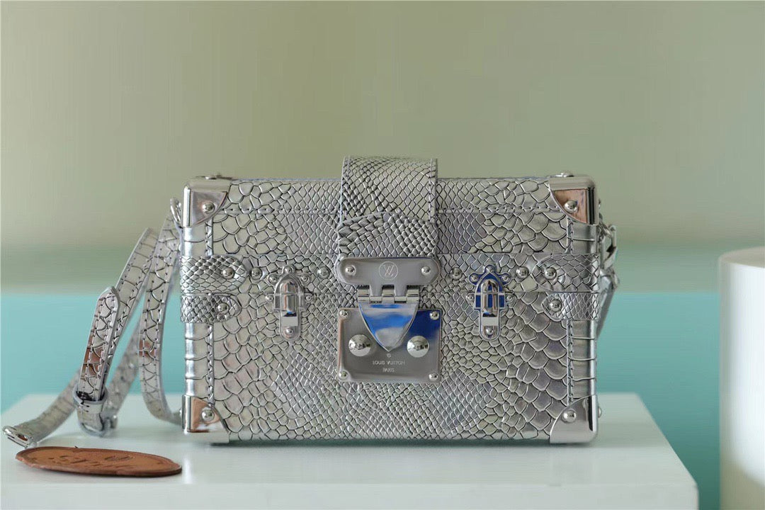 Louis Vuitton Petite Malle High Shiny Alligator SiLouis Vuittoner For Women,  Shoulder And Crossbody Bags 7.9in/20cm Louis VuittonÃƒâ€šÃ‚Â 