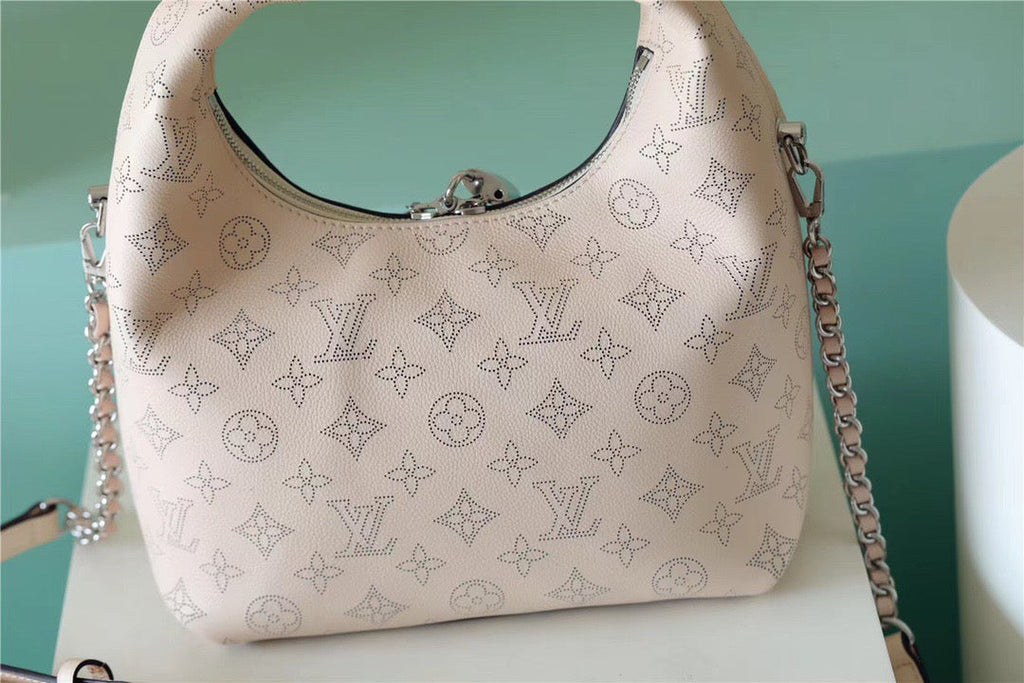 Louis Vuitton Why Knot MM Mahina Light Pink For Women,  Shoulder And Crossbody Bags 13.4in/34cm Louis Vuitton 