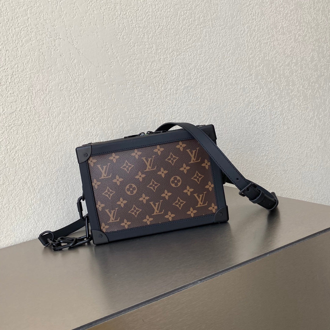Louis Vuitton Soft Trunk Monogram Canvas For Men, Bags, Shoulder And Crossbody Bags 9.8in/25cm Louis Vuitton M45619