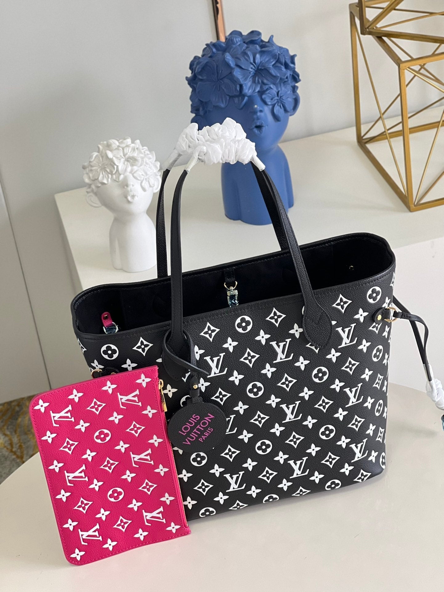 Louis Vuitton Neverfull MM Monogram Empreinte Black/White For Women,  Tote Bags 12.2in/31cm Louis Vuitton M46103