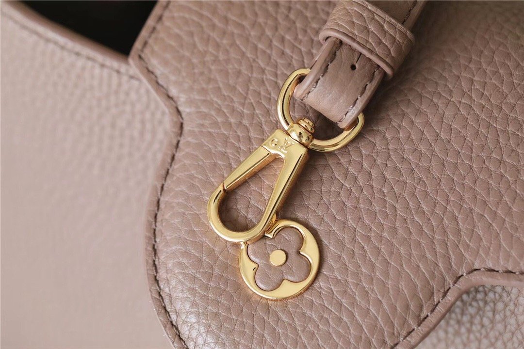 Louis Vuitton Capucines Mini Taurillon Light Brown For Women,  Shoulder And Crossbody Bags 21cm/8.3in Louis Vuitton M56071