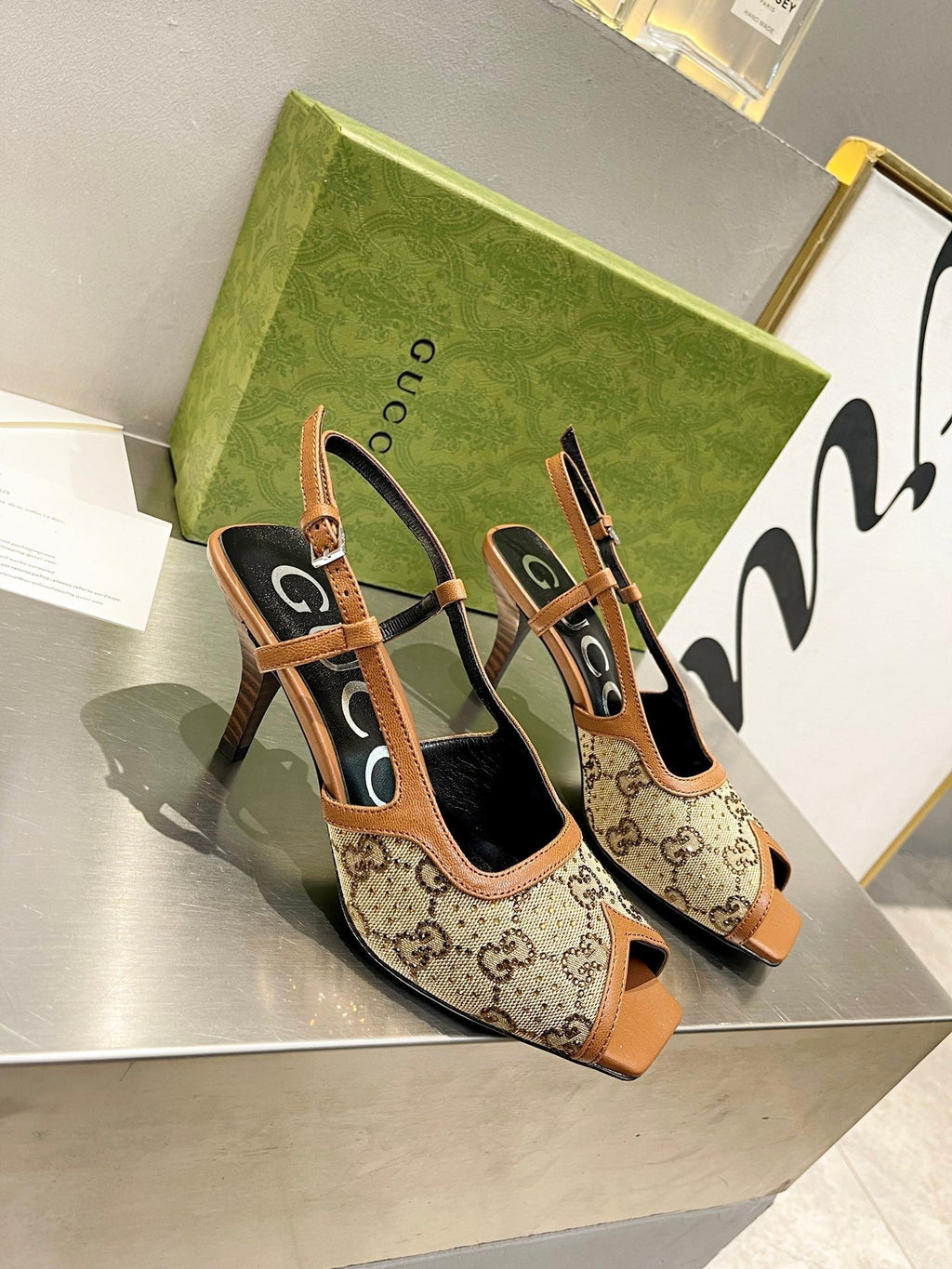 New 1:1 rep Gucci HIGH HEELS 025